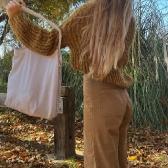 4 Piece Mini Outfit Box | Style Bundle - Picture 4 of 12